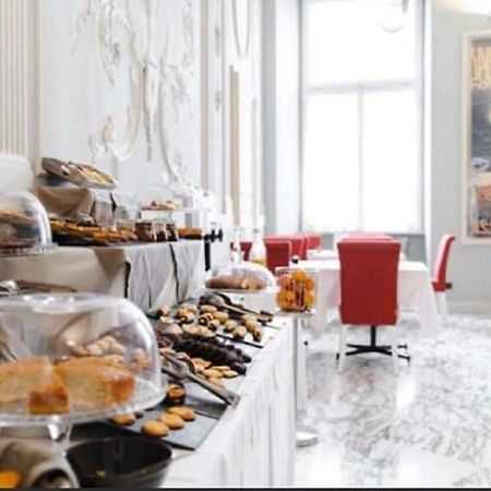 De Ville Guest House Генуя Экстерьер фото