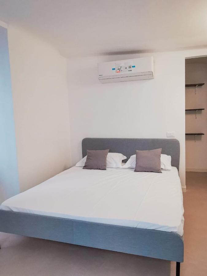 De Ville Guest House Генуя Экстерьер фото